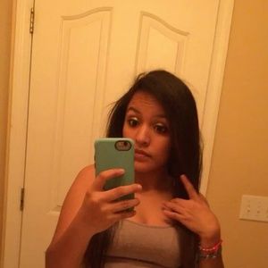 Meet your Posher, Yazmin